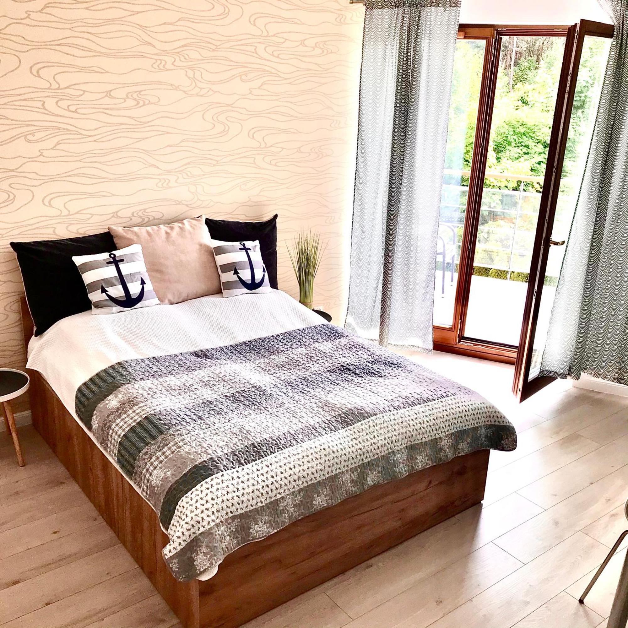 Władysławowo Apartamenty Gwiazda Baltyku 2Min Plaza, Parking מראה חיצוני תמונה