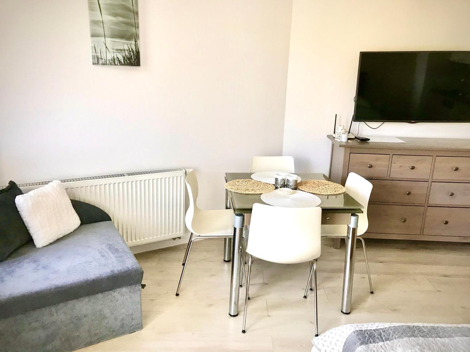 Władysławowo Apartamenty Gwiazda Baltyku 2Min Plaza, Parking מראה חיצוני תמונה