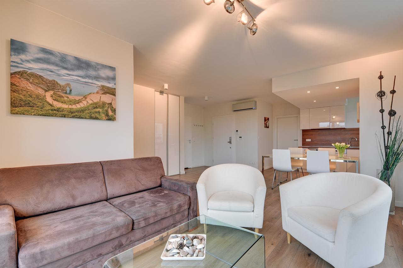 Władysławowo Apartamenty Gwiazda Baltyku 2Min Plaza, Parking מראה חיצוני תמונה