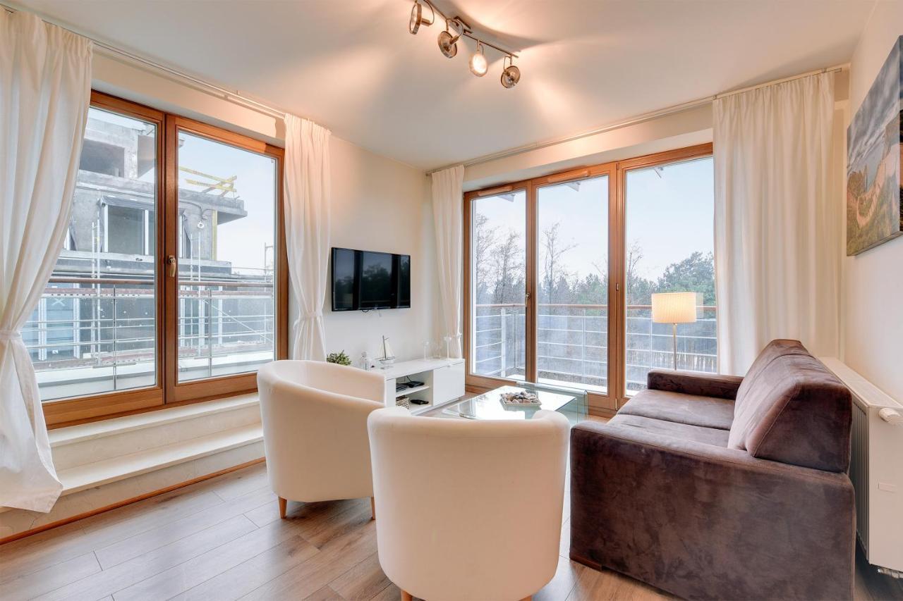 Władysławowo Apartamenty Gwiazda Baltyku 2Min Plaza, Parking מראה חיצוני תמונה